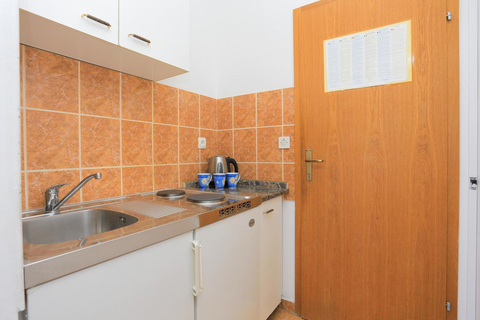 Apartments By The Sea Brela, Makarska - 2718 Kamer foto